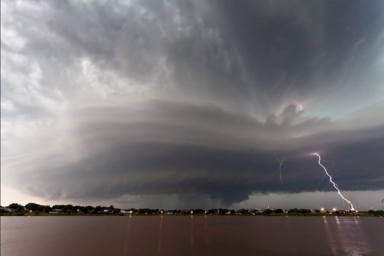 Devastating Texas Tornado Claims One Life, 12 Injures , and Extends Search Operations Throughout the Night